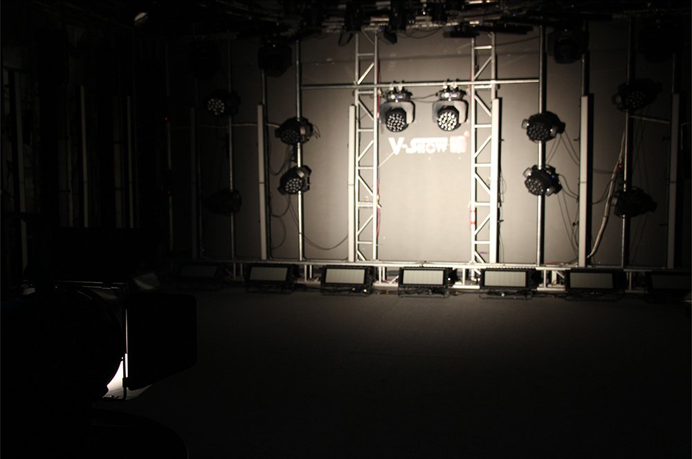 vshow moving head led light s711 powerful 600w led module engine profile