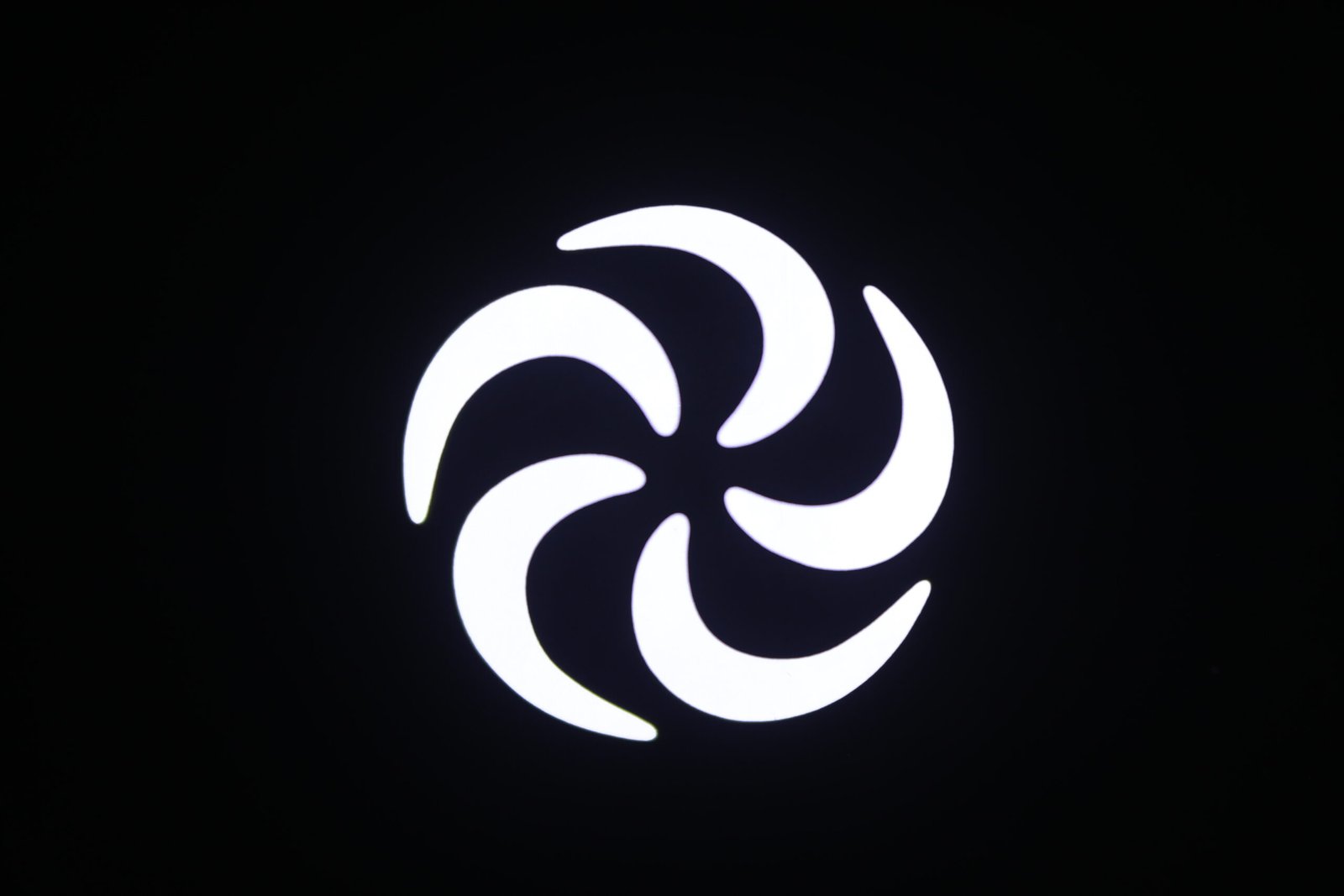 VSHOW Moving Head Led Light S711 Powerful 600w Led Module Engine Profile vshow moving head led light s711 powerful 600w led module engine profile