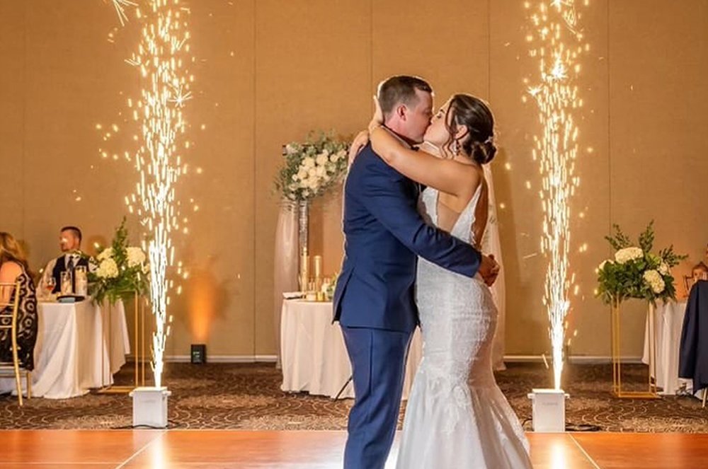 vshow moving head led light s711 powerful 600w led module engine profile