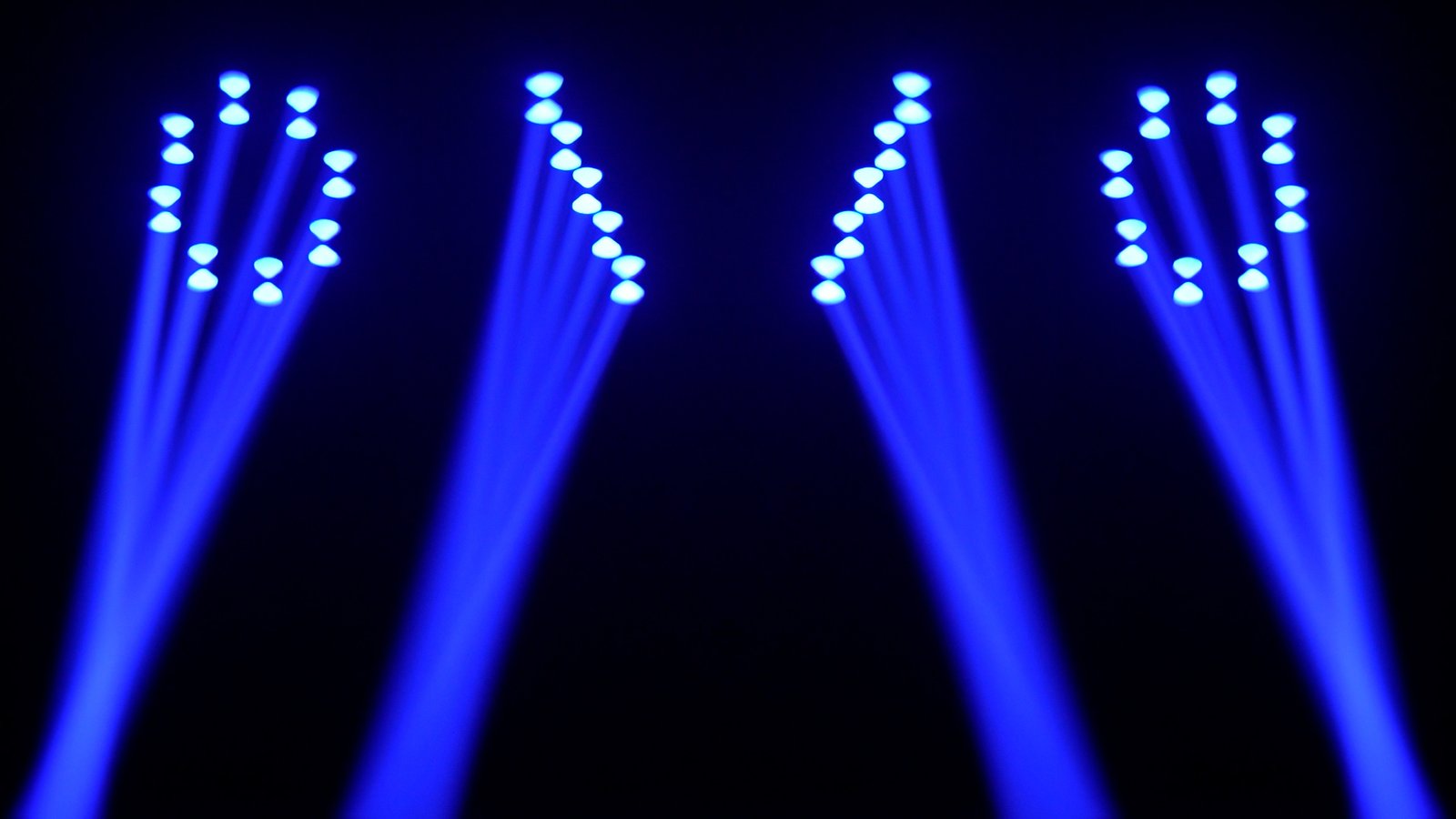 VSHOW Moving Head Led Light S711 Powerful 600w Led Module Engine Profile vshow moving head led light s711 powerful 600w led module engine profile